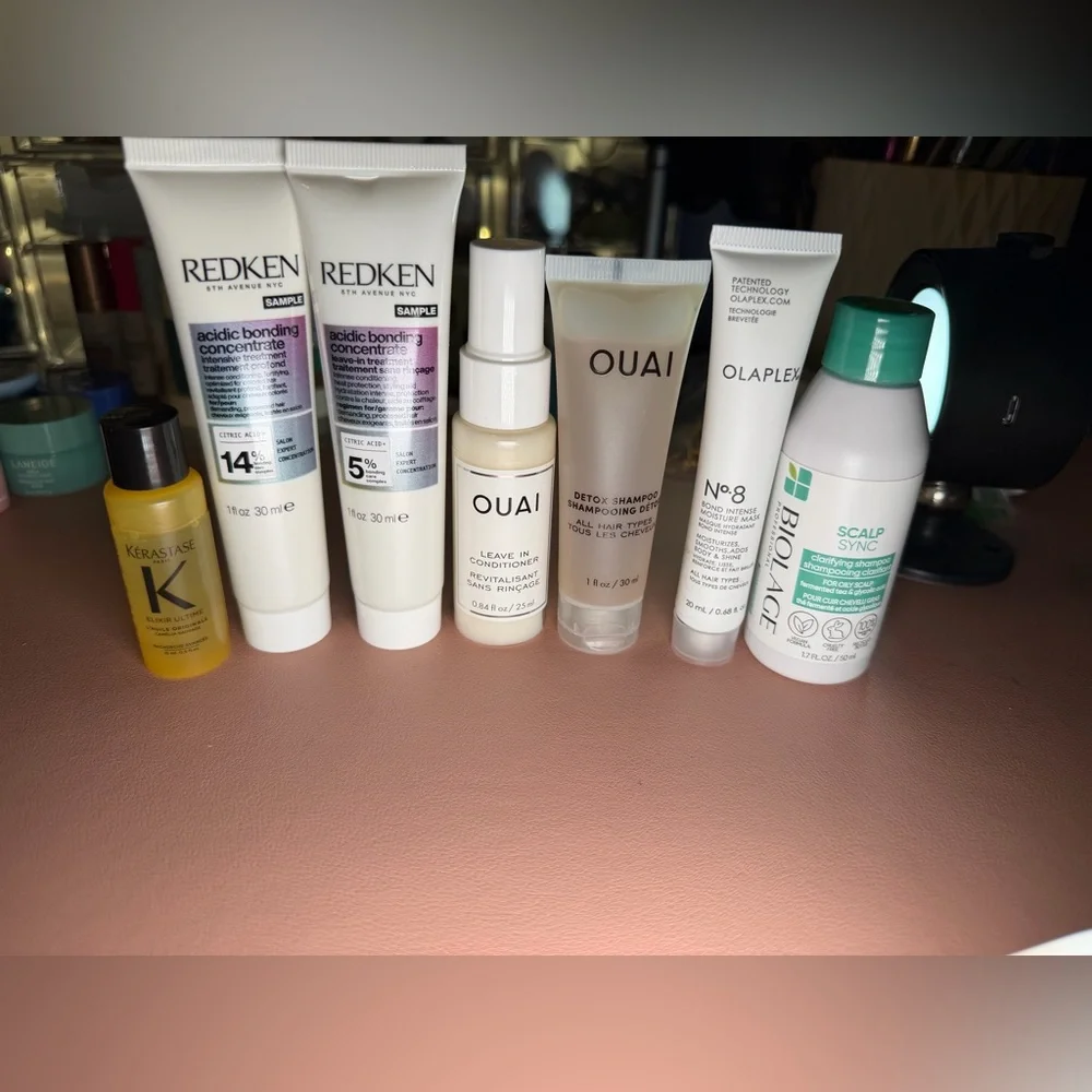Deluxe/High End Brands: 114 Item Beauty/Skin/Hair Sample Assortment - Picture 7 of 13